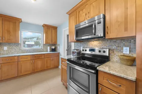2114 SW 13th Place Boynton Beach FL 33426