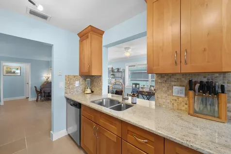 2114 SW 13th Place Boynton Beach FL 33426