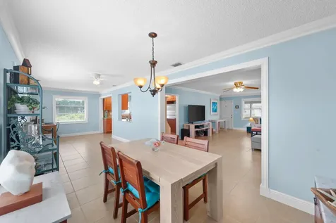 2114 SW 13th Place Boynton Beach FL 33426