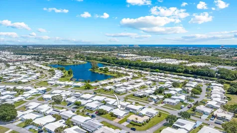 2114 SW 13th Place Boynton Beach FL 33426