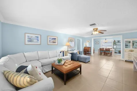 2114 SW 13th Place Boynton Beach FL 33426