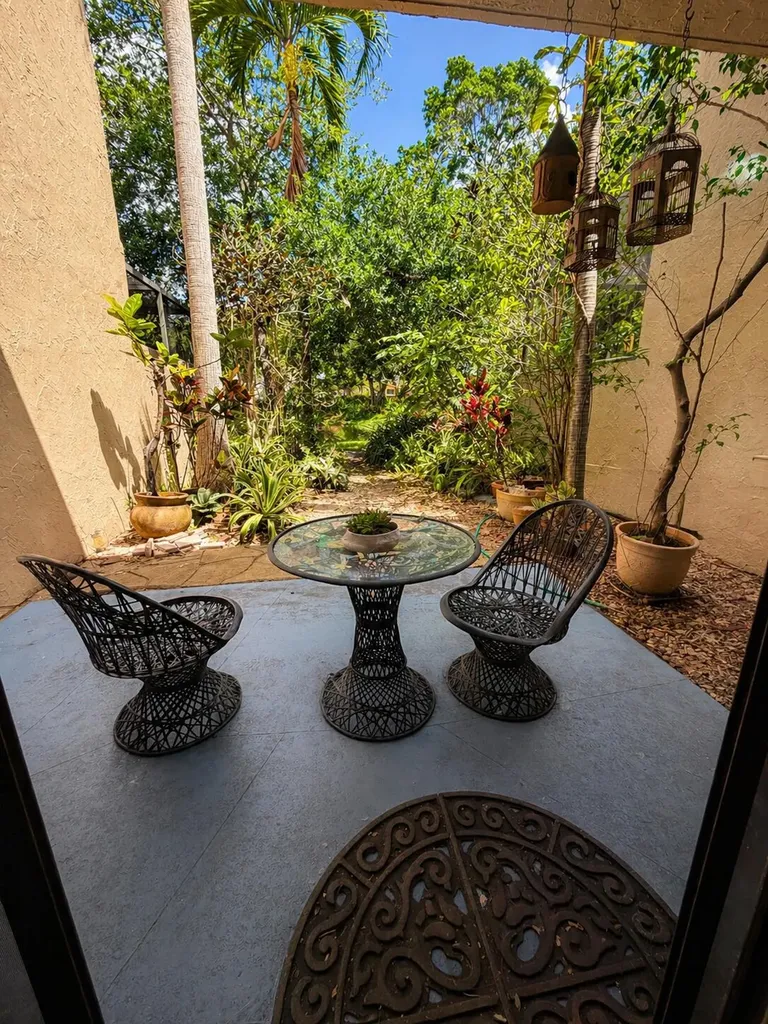 701 E Coco Plum Circle Plantation FL 33324