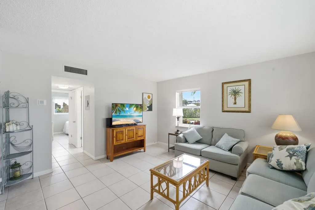 600 Snug Harbor Drive Boynton Beach FL 33435