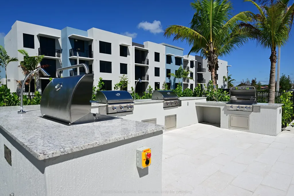 7200 W 4th Avenue Hialeah FL 33014