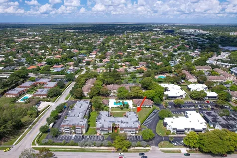 2710 Riverside Drive Coral Springs FL 33065