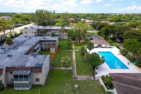 2710 Riverside Drive Coral Springs FL 33065