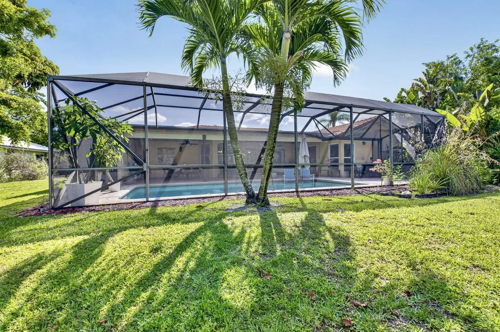 19803 Back 9 Drive Boca Raton FL 33498