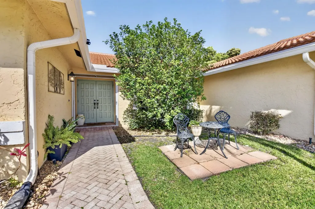 19803 Back 9 Drive Boca Raton FL 33498