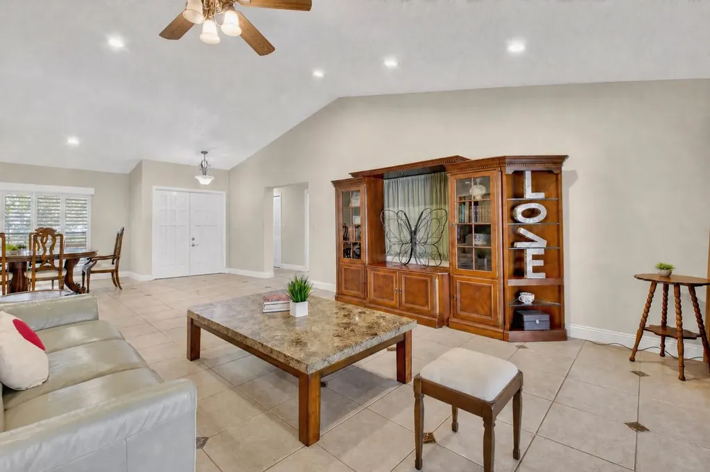 19803 Back 9 Drive Boca Raton FL 33498