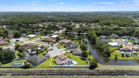 112 Camelot Court Royal Palm Beach FL 33411