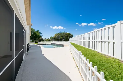 112 Camelot Court Royal Palm Beach FL 33411