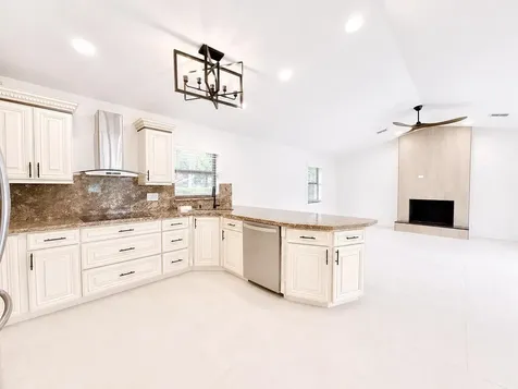 4823 NW 91st Way Coral Springs FL 33067