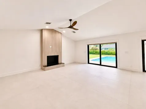 4823 NW 91st Way Coral Springs FL 33067