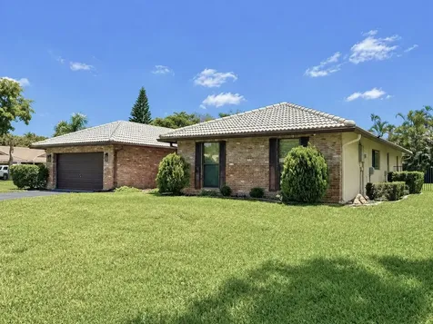 4823 NW 91st Way Coral Springs FL 33067