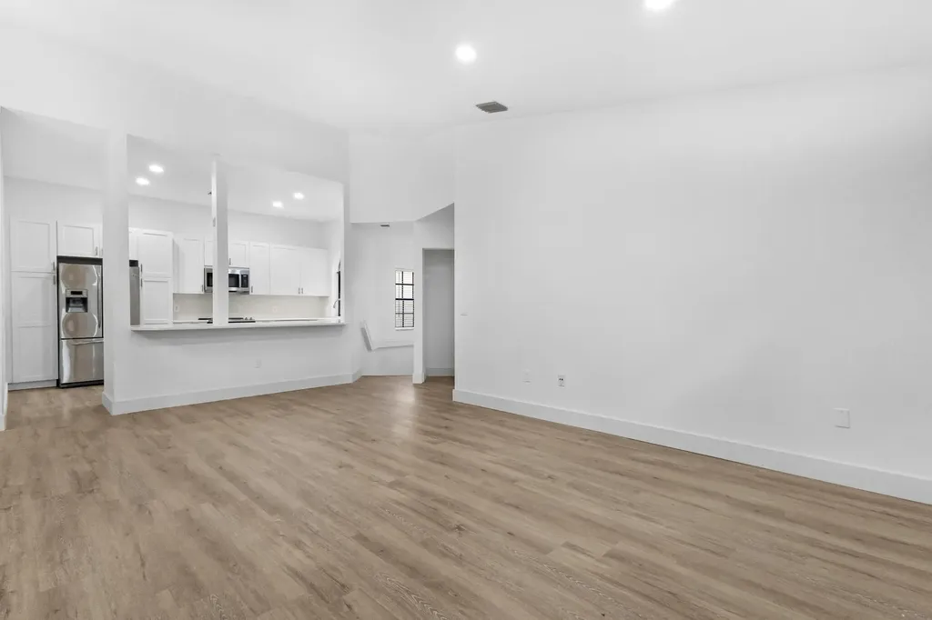 5139 Europa Drive Boynton Beach FL 33437