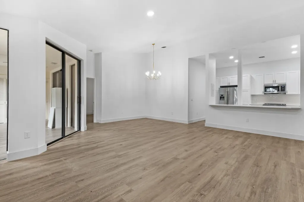 5139 Europa Drive Boynton Beach FL 33437