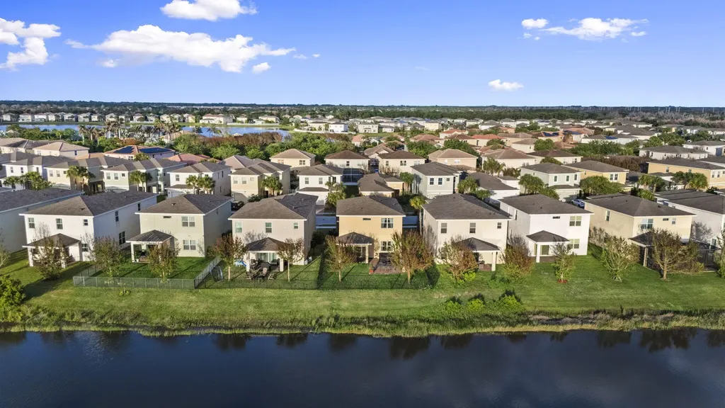 1962 NW Cataluna Circle Port St Lucie FL 34986
