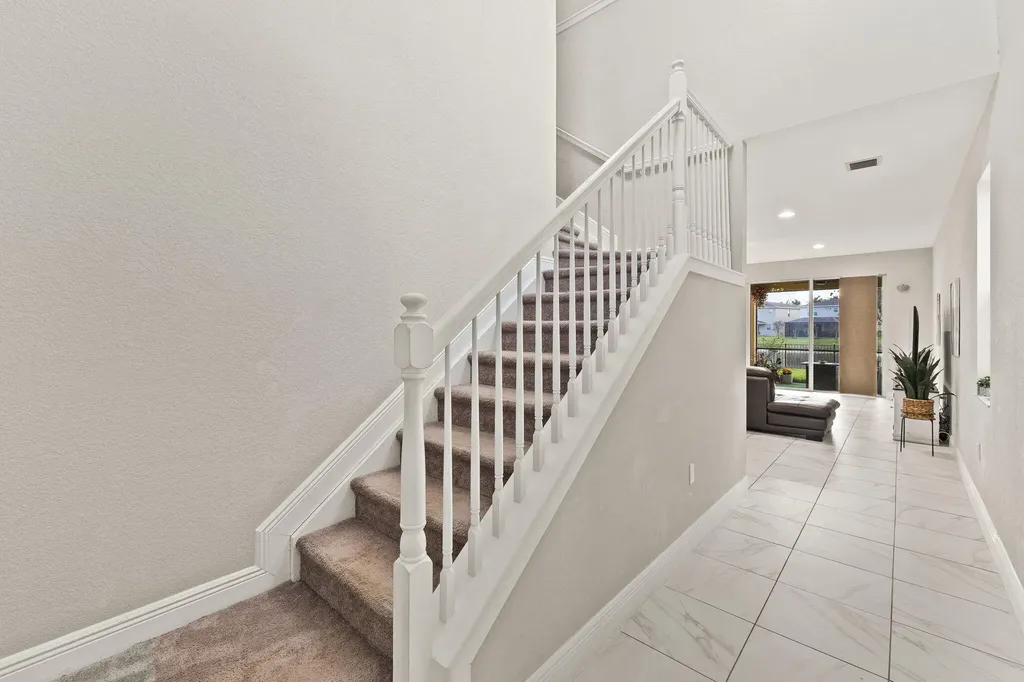 1962 NW Cataluna Circle Port St Lucie FL 34986