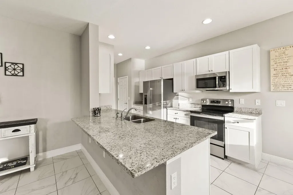 1962 NW Cataluna Circle Port St Lucie FL 34986