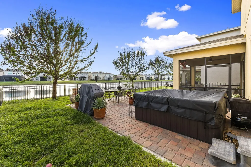 1962 NW Cataluna Circle Port St Lucie FL 34986
