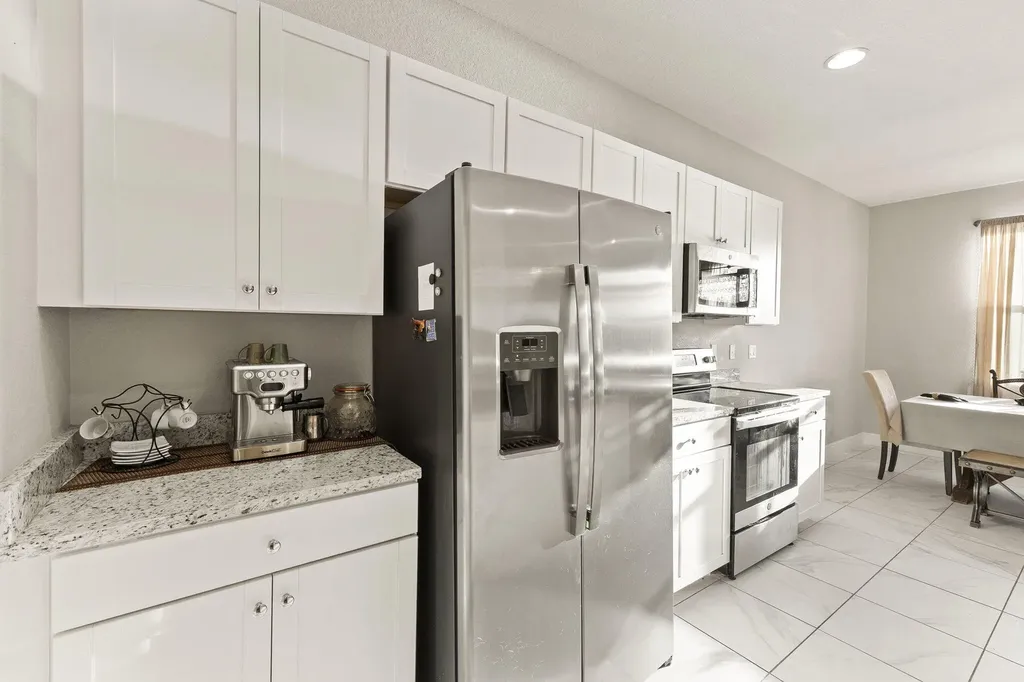 1962 NW Cataluna Circle Port St Lucie FL 34986