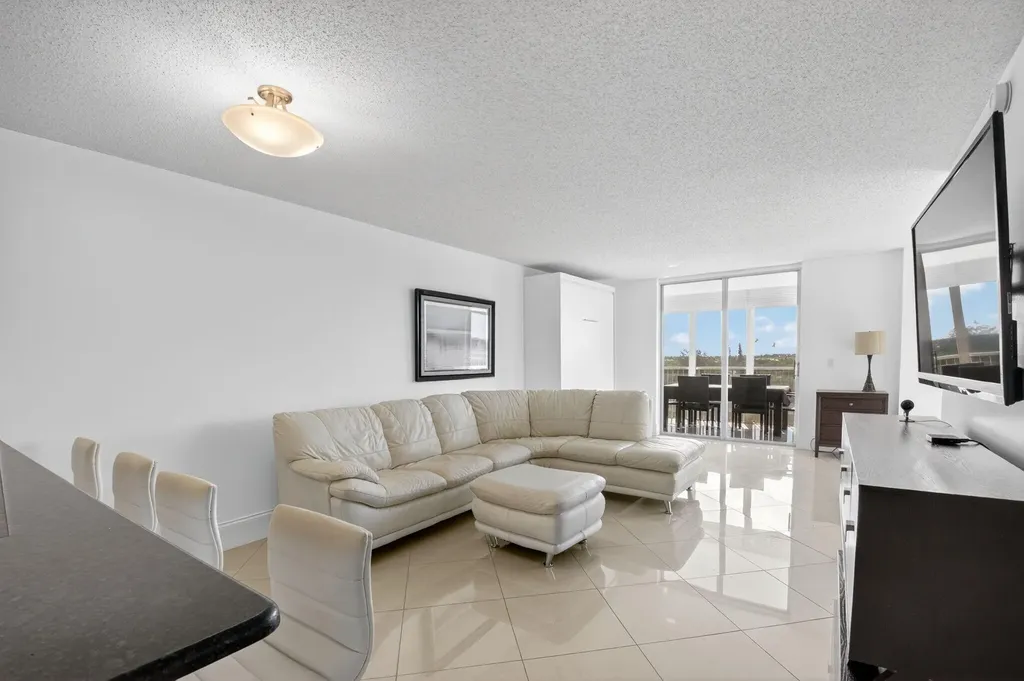 5500 NW 2nd Avenue Boca Raton FL 33487