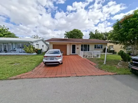 4513 NW 49th Street Tamarac FL 33319