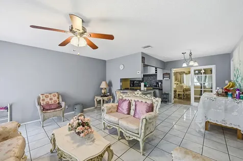4513 NW 49th Street Tamarac FL 33319