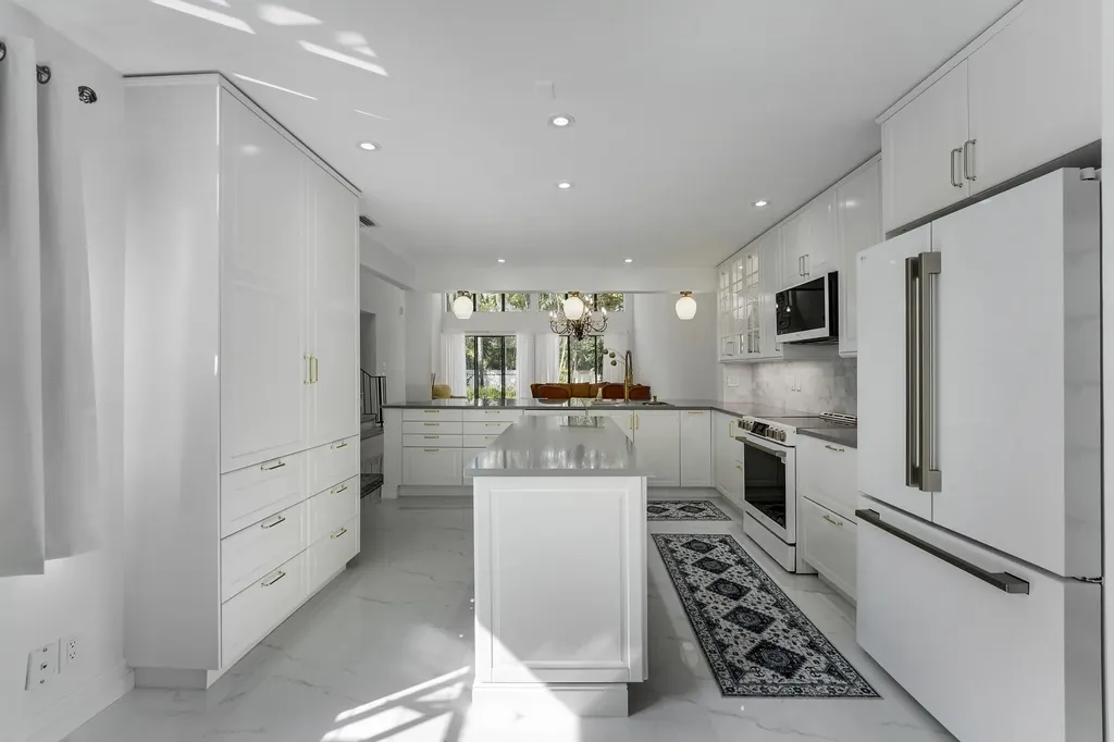 22508 Caravelle Circle Boca Raton FL 33433