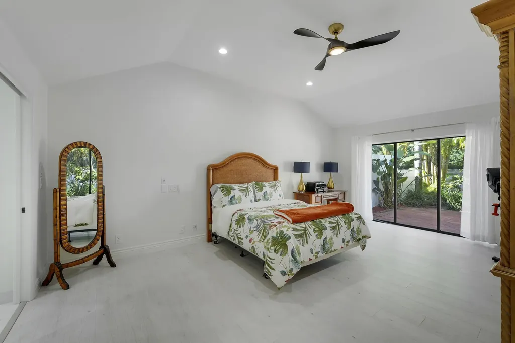 22508 Caravelle Circle Boca Raton FL 33433
