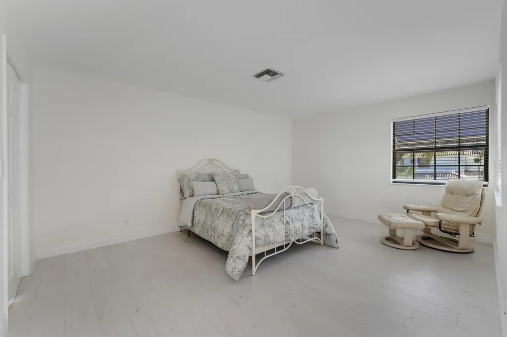 22508 Caravelle Circle Boca Raton FL 33433