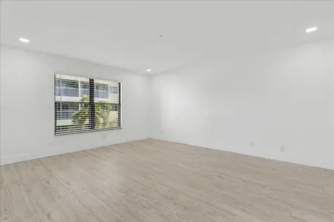 201 SW 1st Street Boca Raton FL 33432
