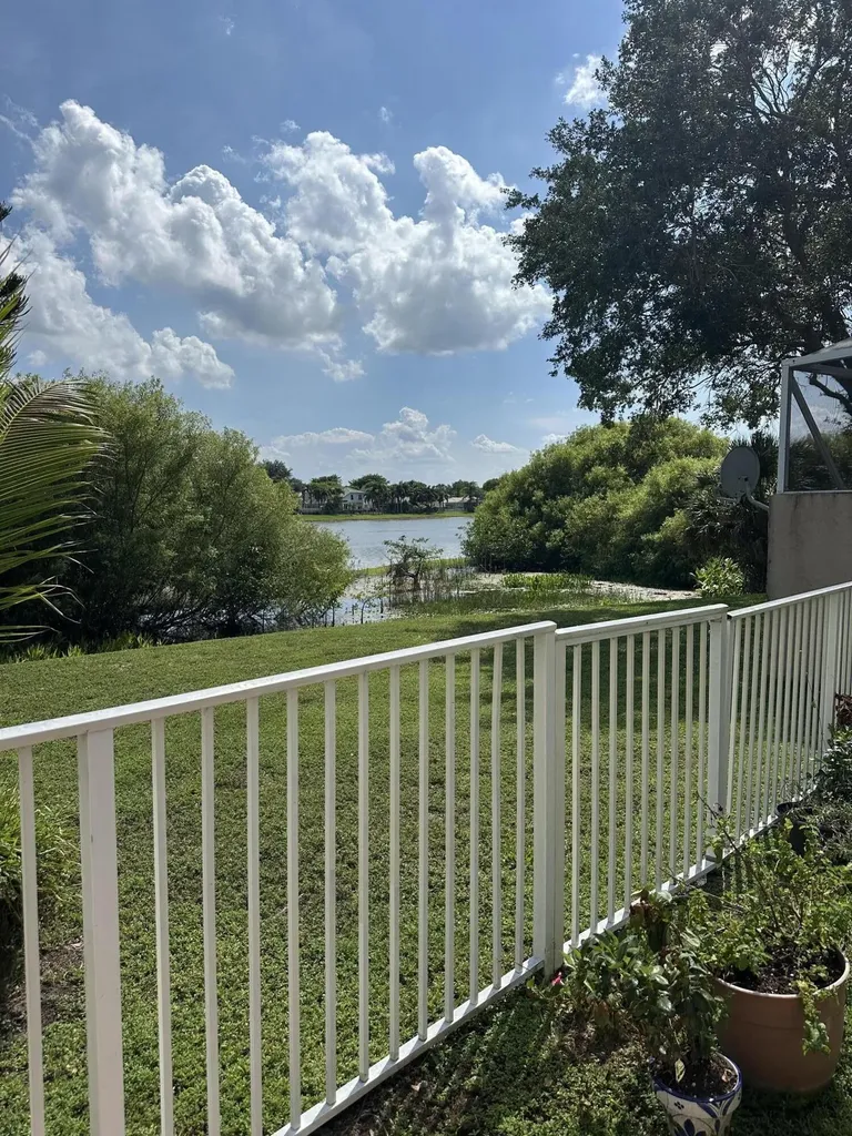 7762 Oak Grove Circle Lake Worth FL 33467