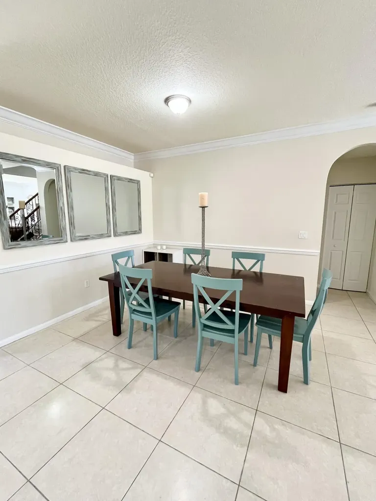 7762 Oak Grove Circle Lake Worth FL 33467