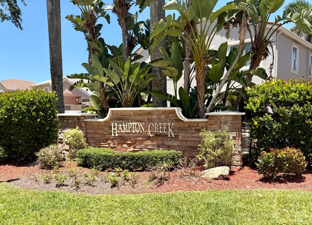 7762 Oak Grove Circle Lake Worth FL 33467