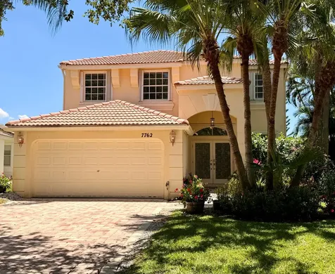 7762 Oak Grove Circle Lake Worth FL 33467