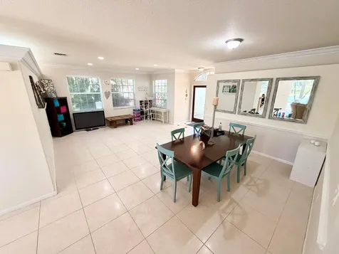 7762 Oak Grove Circle Lake Worth FL 33467
