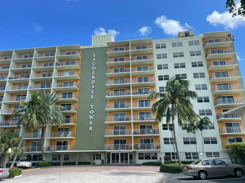 2900 NE 30th Street Fort Lauderdale FL 33306