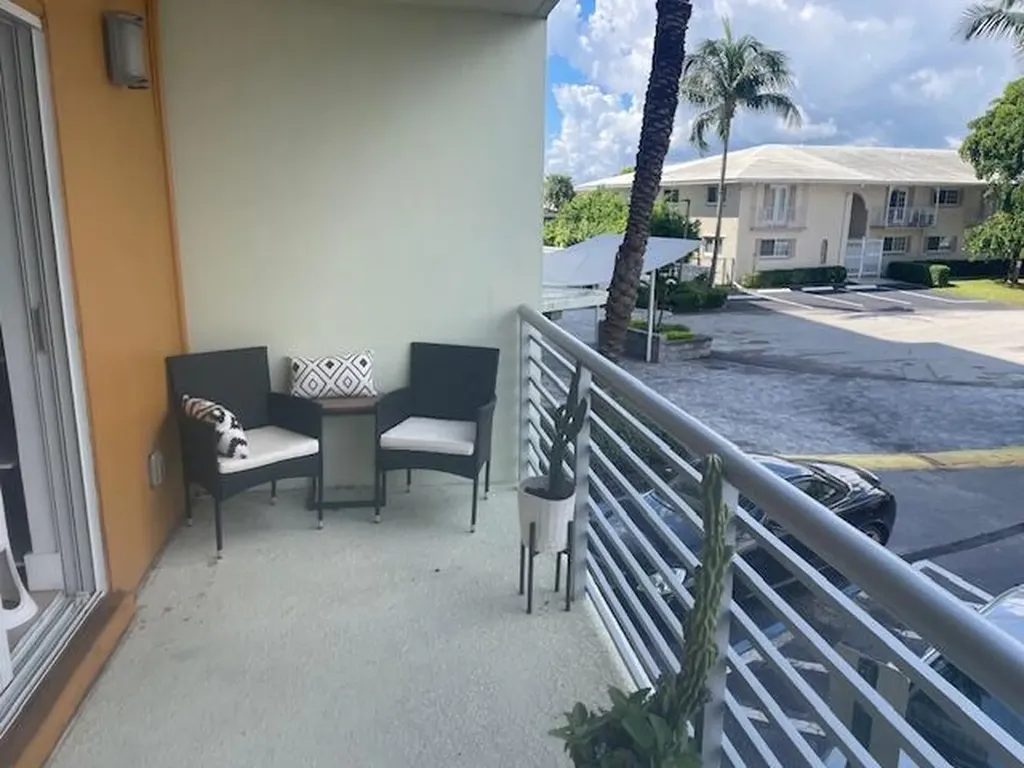 2900 NE 30th Street Fort Lauderdale FL 33306