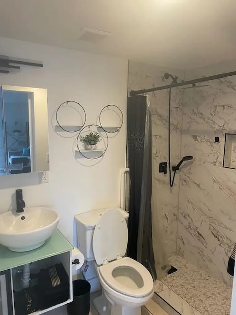 2900 NE 30th Street Fort Lauderdale FL 33306