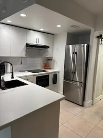 2900 NE 30th Street Fort Lauderdale FL 33306