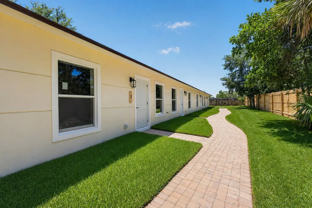 3255 Avenue J West Palm Beach FL 33404