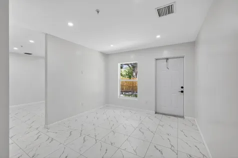 3255 Avenue J West Palm Beach FL 33404