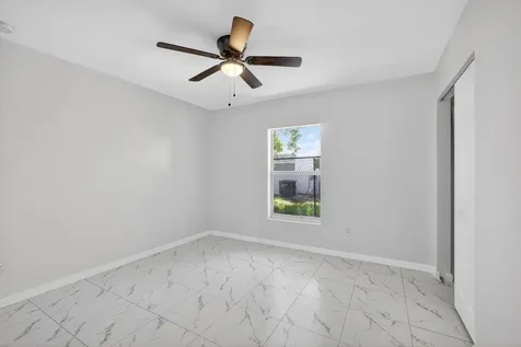 3255 Avenue J West Palm Beach FL 33404