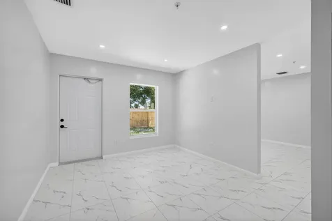3255 Avenue J West Palm Beach FL 33404