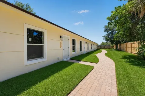 3255 Avenue J West Palm Beach FL 33404