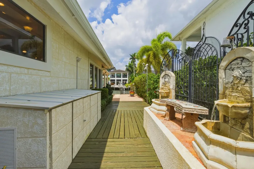 449 Bontona Avenue Fort Lauderdale FL 33301