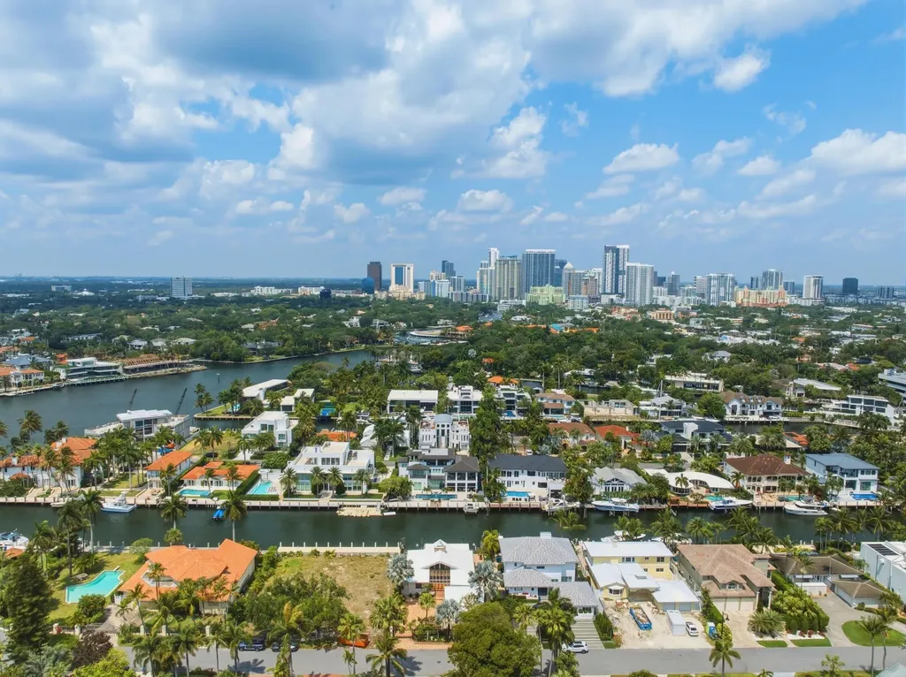 449 Bontona Avenue Fort Lauderdale FL 33301
