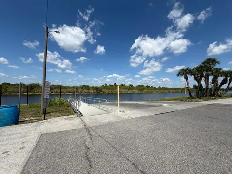 1075 Friendship Drive NE Moore Haven FL 33471