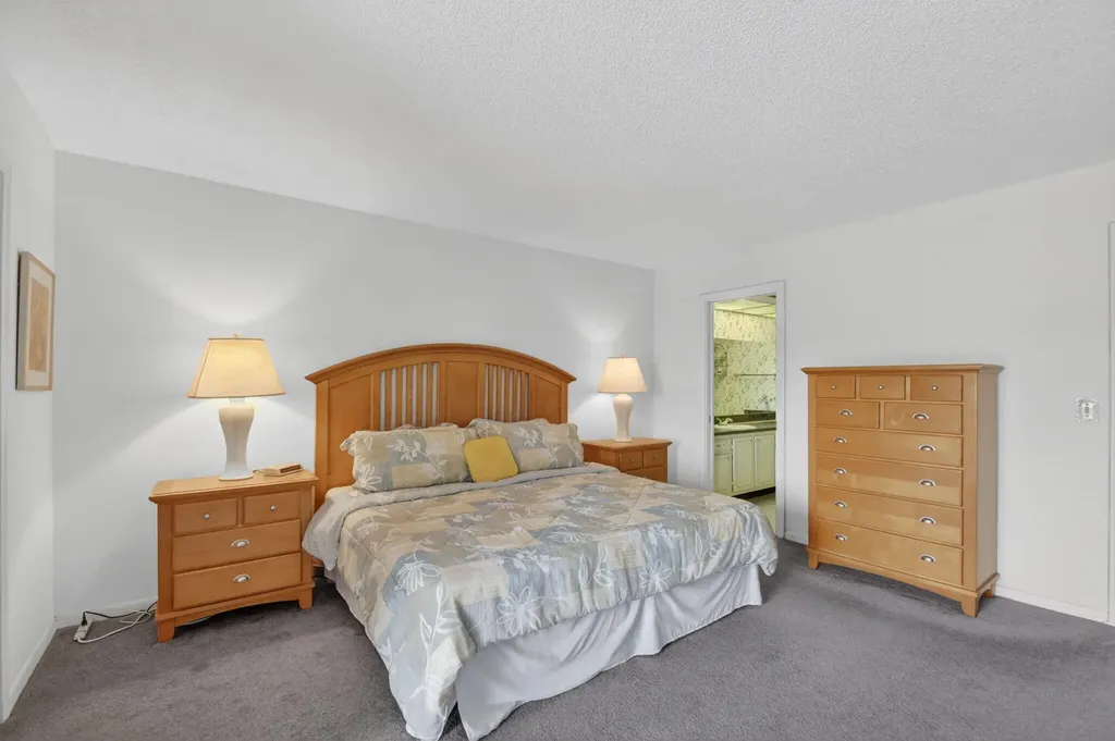 202 Wellington D West Palm Beach FL 33417